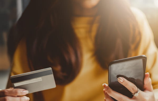 Các loại lãi suất thẻ tín dụng, cách tính và thời điểm phảt sinh lai-suat-the-tin-dung